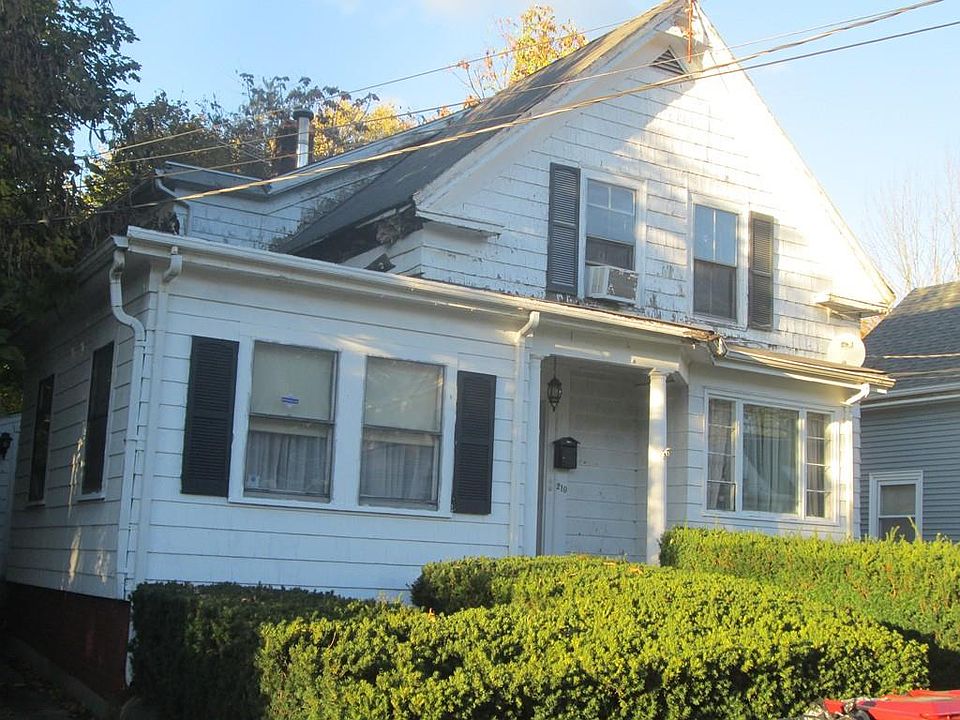 2nd image of 210 Court St