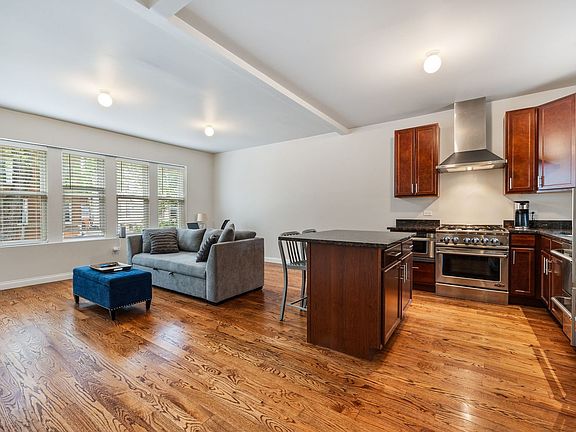 5th image of 3803 N Marshfield Ave #1