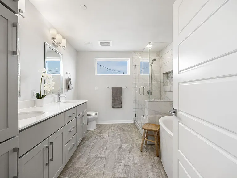 1417 Kramer Ln #14 — Photo 17