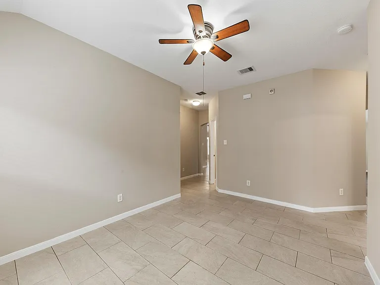 731 Pickett Hill Ln — Photo 32