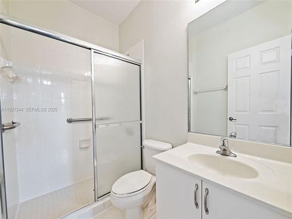 4th image of 15275 SW 38th St