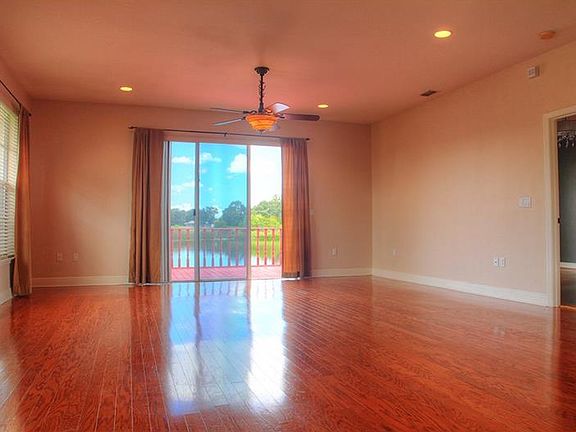 5th image of 2108 Garden Lake Dr