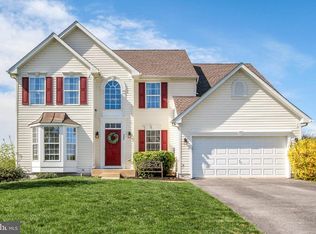 326 S Courtney Ct, Spring Grove, PA 17362