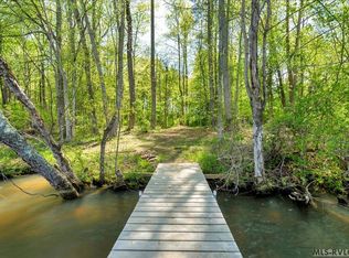 594 Ferry Landing Dr, Boydton, VA 23917