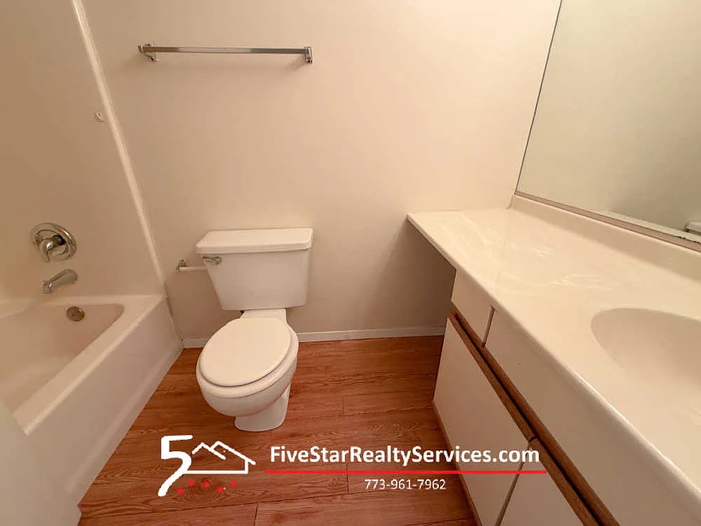 2 bed, 1100 sqft, $1,750 — Photo 4
