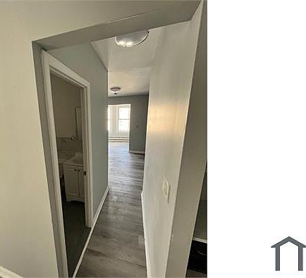 3rd image of 49 Cliff Ave APT 2S
