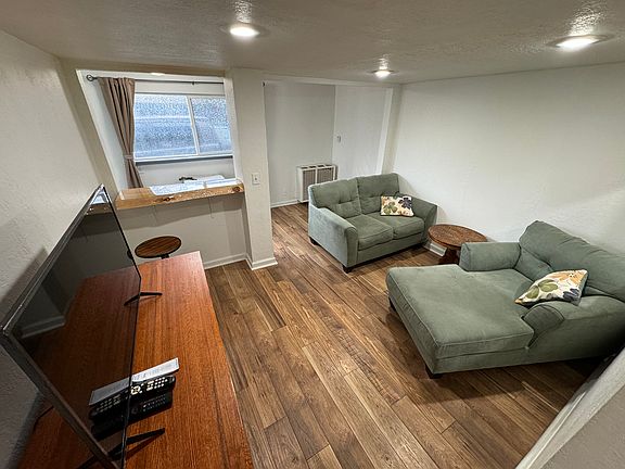 2nd image of 977 Park Ave #22