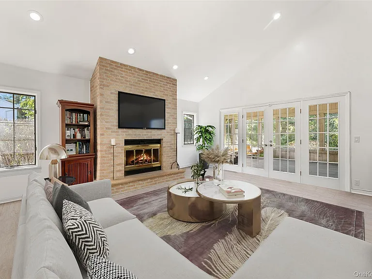 14 Earlwood Dr — Photo 15