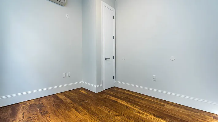 Rented by Nooklyn NYC LLC | media 24