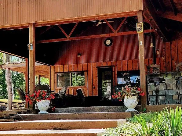 3019 Adirondack Ln, Centralia, IL 62801