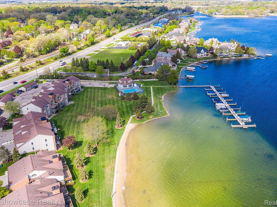 1st image of 3426 Adams Shore Dr