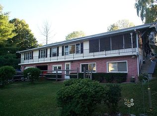 52 Jeans Dr, Pawling, NY 12564