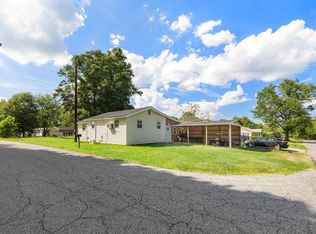 100 Basin Dr, Boiling Springs, SC 29316