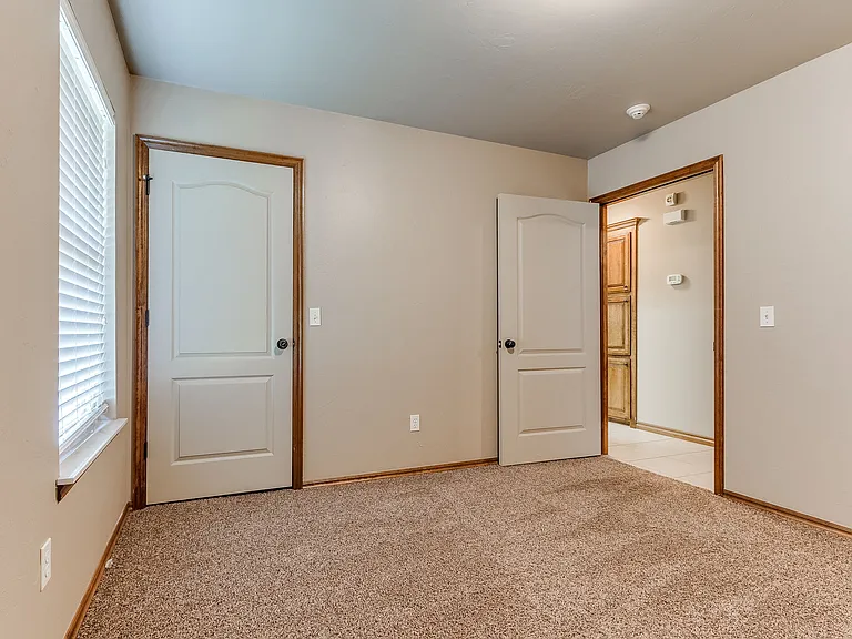 2413 Kyle Robert Ln — Photo 28