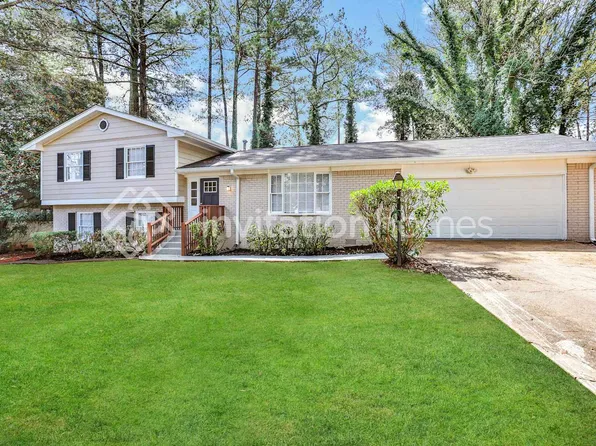 3410 Ravenswood Dr, Atlanta, GA 30349