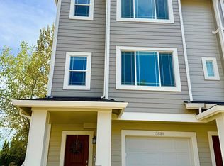 13690 SW Silent Fox Ter, Sherwood, OR 97140