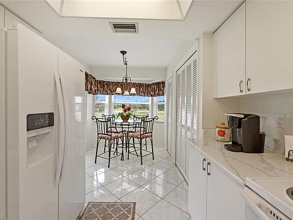 4th image of 7340 Glenmoor LN #3207