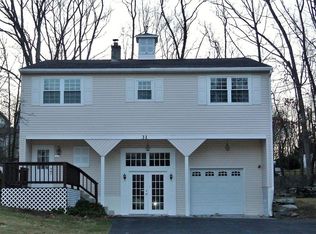 31 Dancing Ridge Rd, East Stroudsburg, PA 18302