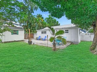 616 SW CLEVELAND Avenue, Stuart, FL 34994