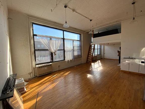 3rd image of 9 White St #309