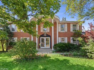 125 Rue Touraine, Deer Park, IL 60010