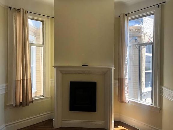 4th image of 192 Hermann St