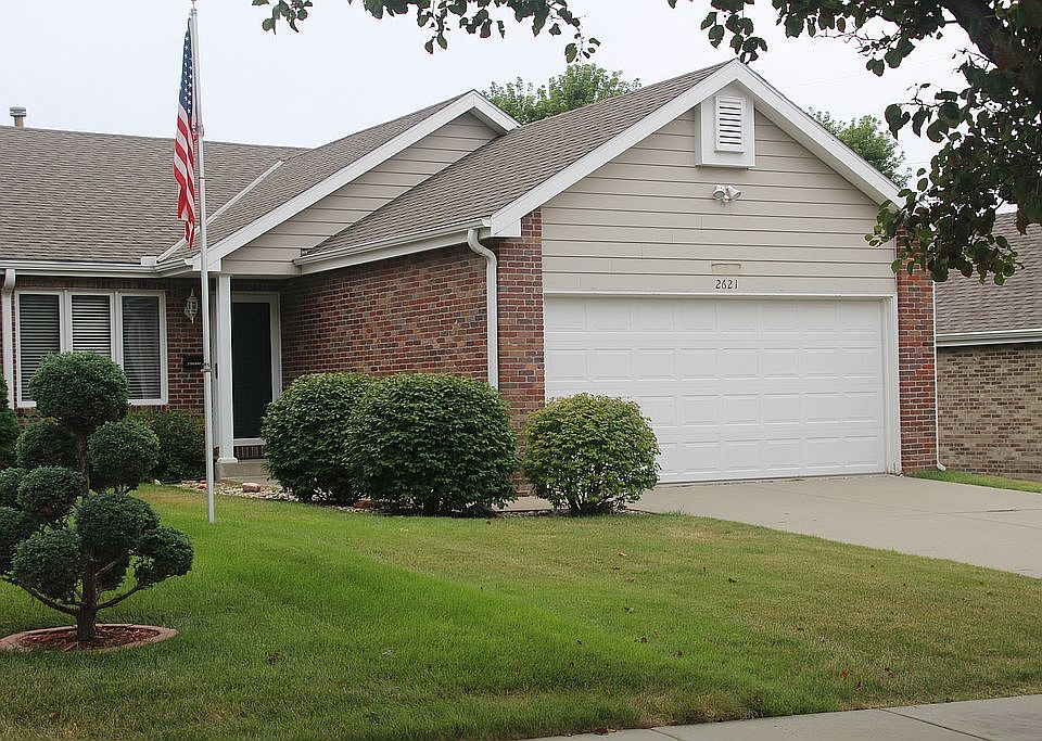 2621 Alicia Ln, Lincoln NE
