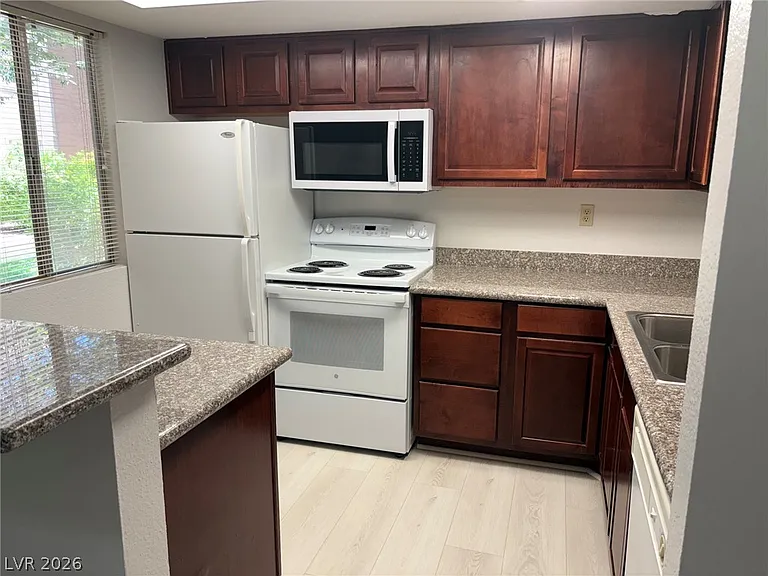 5278 River Glen Dr #411 — Photo 5