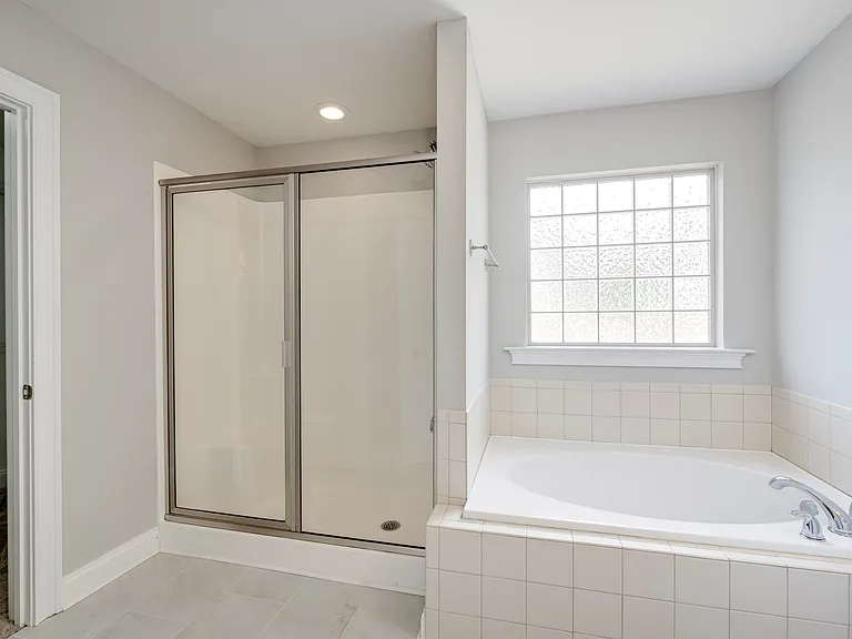 812 Paisley Ln — Photo 17