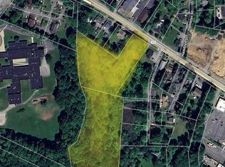 2077 Crompond Rd, Yorktown Heights, NY 10598