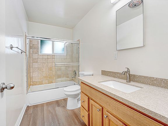 3rd image of 1234 10th St APT 8