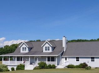 4089 Lightfoot Rd, Harbor Springs, MI 49740