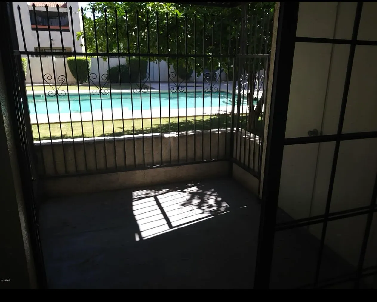 3119 W Cochise Dr — Photo 1