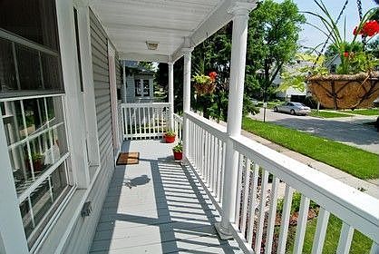 2nd image of 216 28th Ave