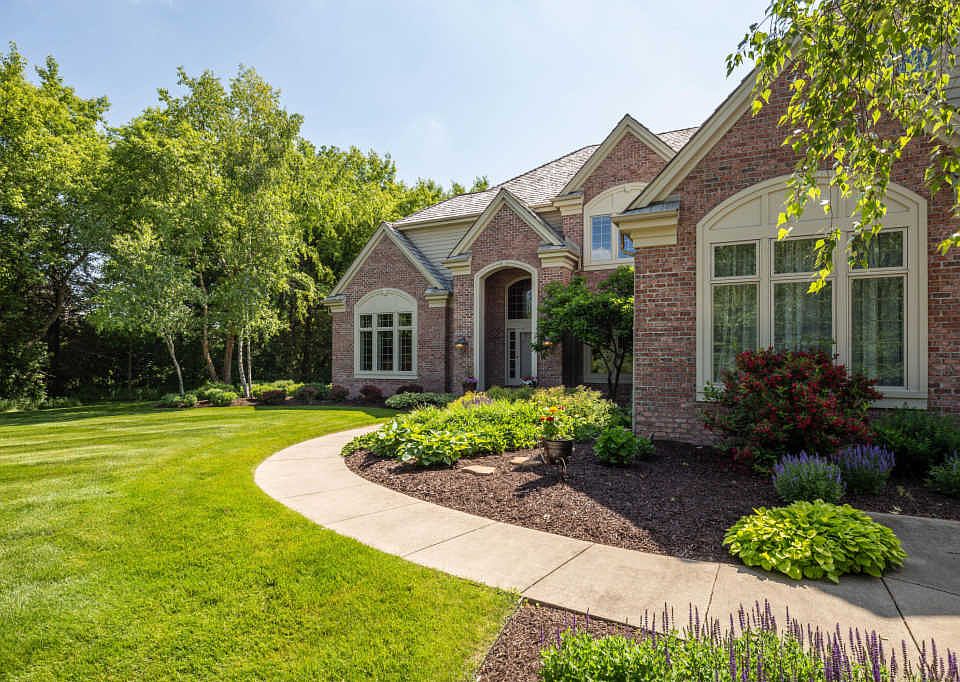 1st image of W353S2870 Tallgrass Ct
