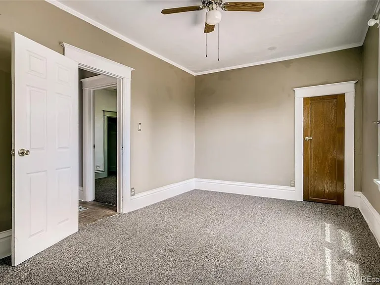 83 W Maple Ave — Photo 12