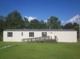 26 H K Lewis Rd, Carriere, MS 39426