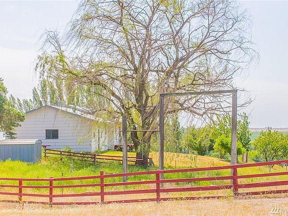 5th image of 6768 Bacon Ln NE