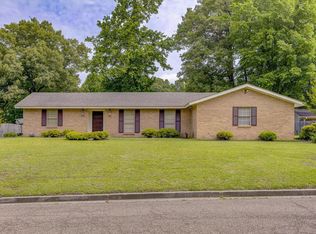 509 Inglewood Dr, Vicksburg, MS 39180