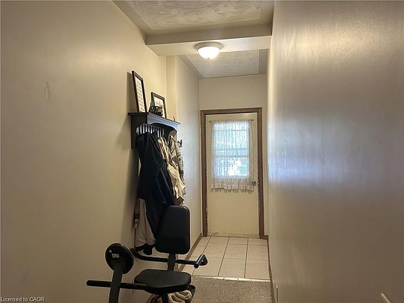 3rd image of 100 Stanley St