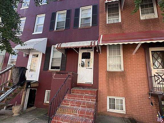 4th image of 427 W 23rd St