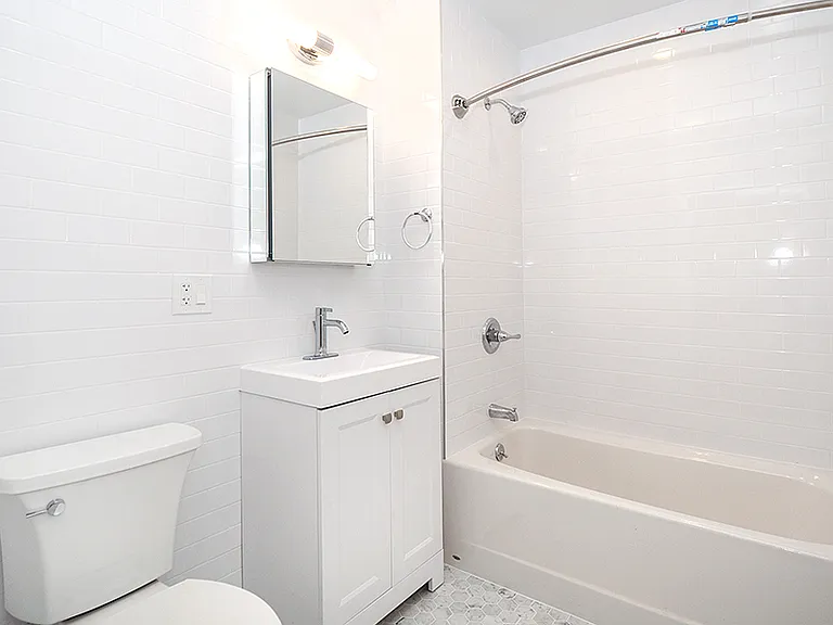 124 W 79th St #1E — Photo 7