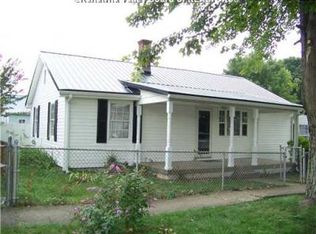 3207 32nd St, Nitro, WV 25143