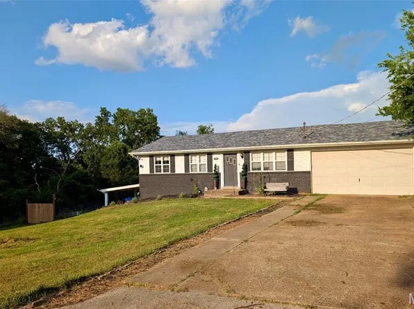 4600 Sassafras Ln, Imperial, MO 63052