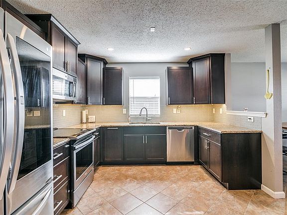 5th image of 2707 Sutters Mill Way