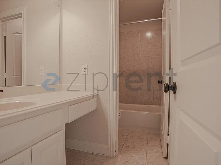 3537 Acropolis Way — Photo 24