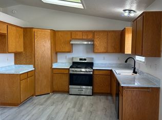 22764 Itasca Rd, Apple Valley, CA 92308