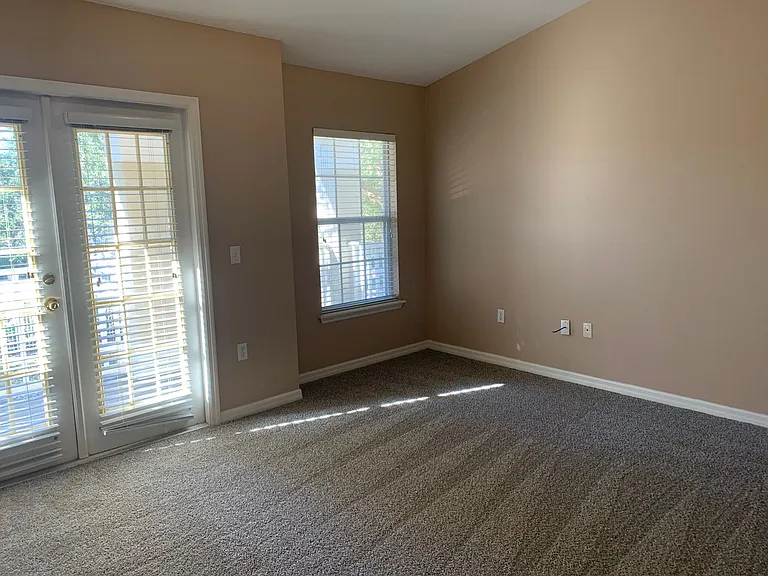 7117 Harmony Square Dr S — Photo 30