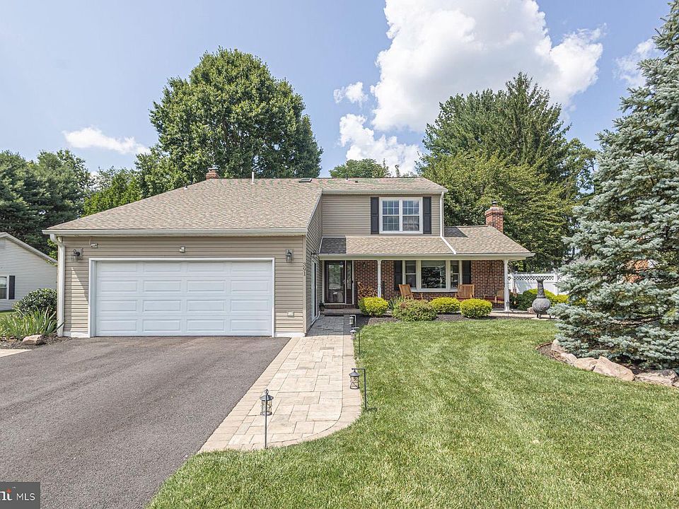 1st image of 391 Lenape Ln