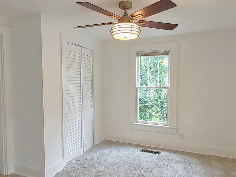 2123 Lyndon Ave — Photo 25